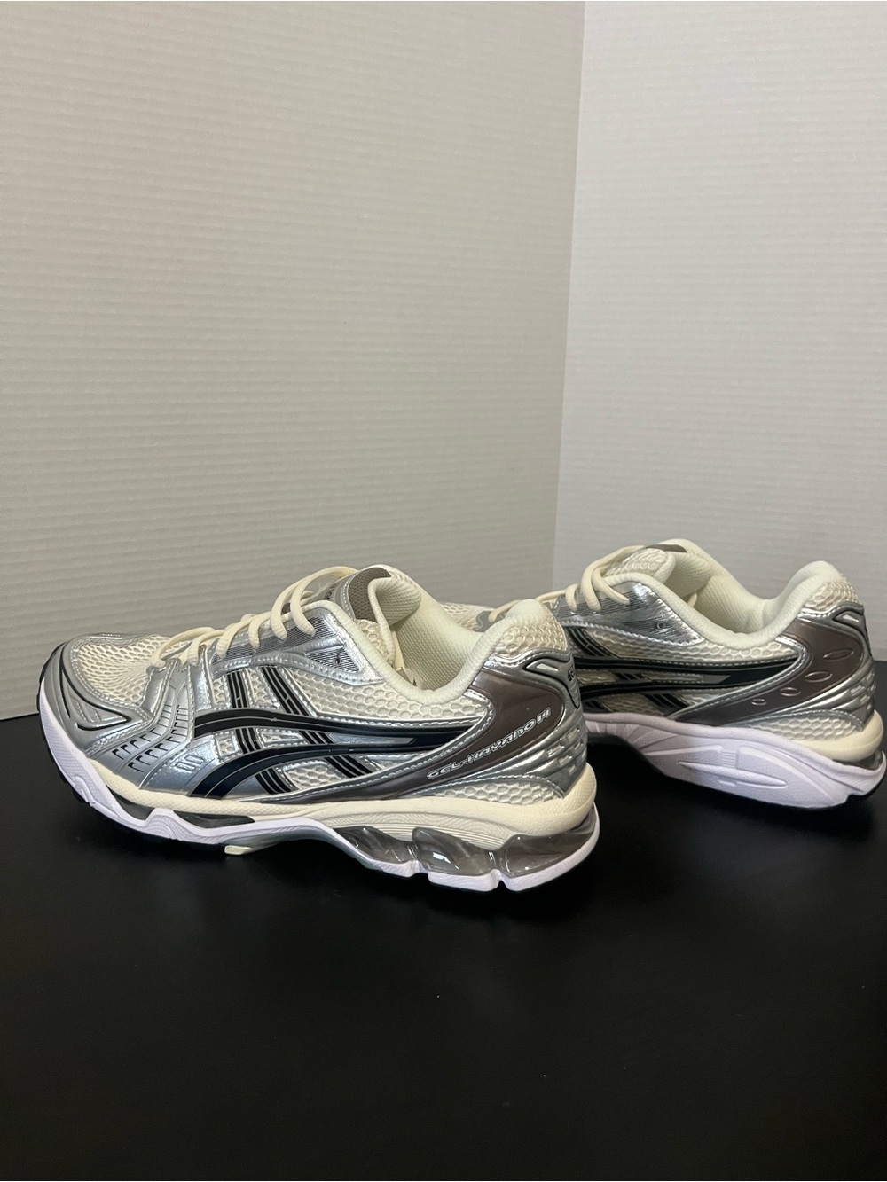 ASICS men Silver and Cream Athletic Running Shoes - Picture 5 of 5